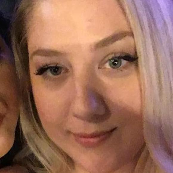 Meet your Posher, Kat - Picture 1 of 1